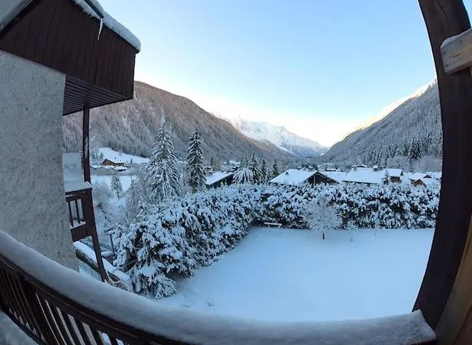 Appartement Les Montagnes Sur Le Balcon